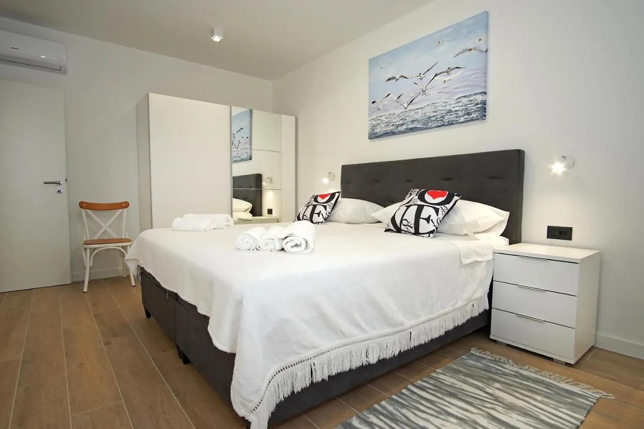 Villa Petra Seget Donji/Trogir Trogir