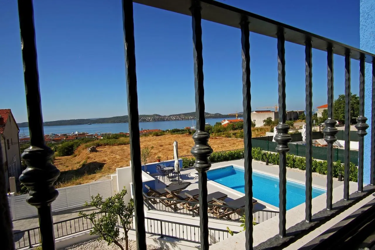 Villa Petra Seget Donji/Trogir  Trogir